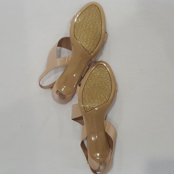 Calvin Klein TAN wide strap sandal - Size 11M - Picture 6 of 8